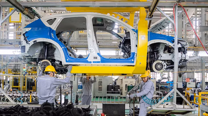 Thủ tướng giục Bộ Tài chính trình giảm phí trước bạ ôtô trong nước