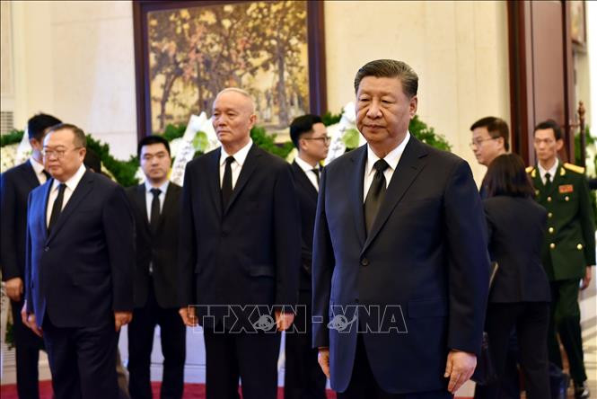 Tổng Bí thư, Chủ tịch Trung Quốc Tập Cận Bình cùng Đoàn lãnh đạo cấp cao Trung Quốc viếng Tổng Bí thư Nguyễn Phú Trọng