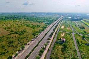 Agribank đấu giá khoản nợ doanh nghiệp và đất tại Mũi Né. Ảnh minh họa: Intrenet