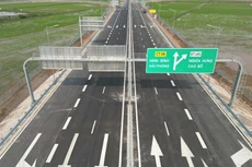 Tháo gỡ nguồn cung vật liệu xây dựng phục vụ Dự án đường cao tốc Ninh Bình - Hải Phòng.