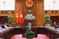 Thủ tướng chỉ đạo Bộ Xây dựng, các cơ quan liên quan xây dựng kế hoạch tổng thể về đường găng tiến độ, giải phóng mặt bằng, các dự án hợp phần - Ảnh: VGP/Nhật Bắc