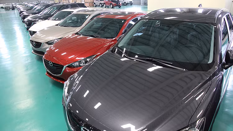 Hà Nội vừa ban hành, các đơn vị chưa có xe sẽ được ưu tiên trang bị ô tô. Ảnh: Tường Lâm