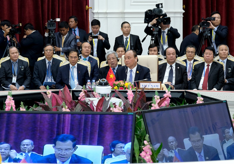 Thủ tướng Nguyễn Xuân Phúc dự Hội nghị Cấp cao Mekong-Lan Thương. Ảnh: VGP