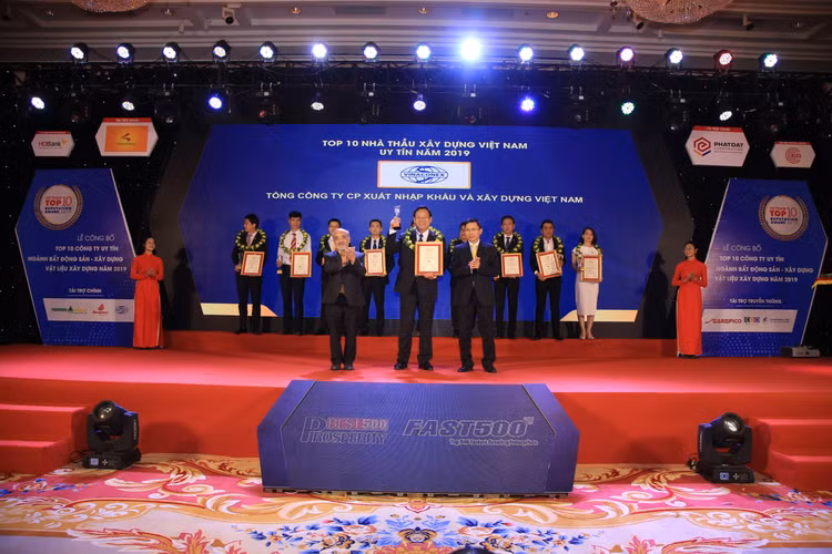 VINACONEX lọt Top 10 nhà thầu xây dựng uy tín năm 2019