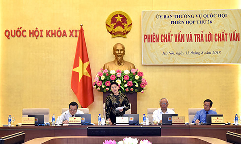 Bộ trưởng, Chủ nhiệm Ủy ban Dân tộc trả lời chất vấn