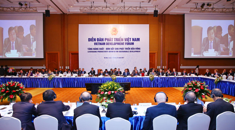 Bộ trưởng Nguyễn Chí Dũng tóm lược 3 thành công tại Diễn đàn VDF 2017. Ảnh: Lê Tiên