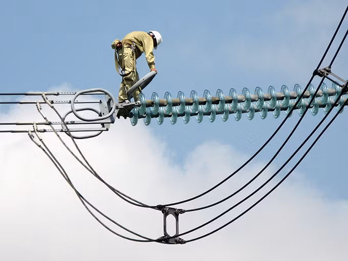 10 tháng năm 2016, EVN đã khởi công 172 công trình và đóng điện 194 công trình từ 110 - 500 KV Ảnh:Tường Lâm