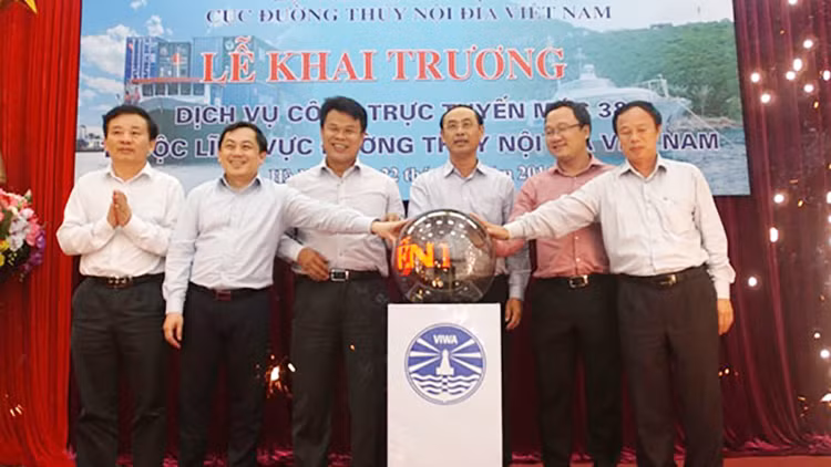 Khai trương dịch vụ công trực tuyến lĩnh vực đường thủy