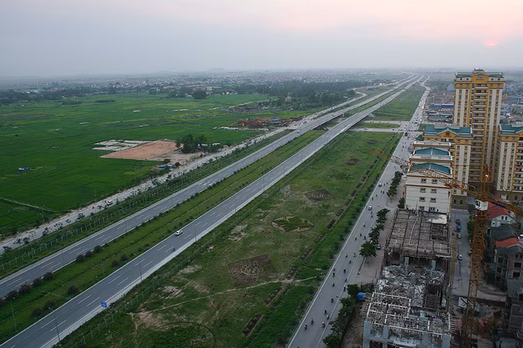  UBND Thành phố sẽ tiến hành thanh tra, xử lý vi phạm trong quản lý, sử dụng đất đai đồng loạt trên phạm vi toàn Thành phố. Ảnh: Tường Lâm