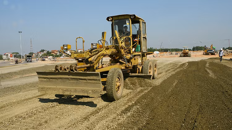 Các công trình đang khẩn trương hoàn thành tiến độ, nên thực hiện vốn đầu tư từ NSNN trong tháng 11 tiếp tục đạt khá. Ảnh: Tường Lâm