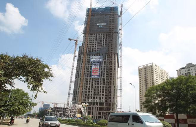 Nhiều khách hàng cũ của dự án HPC Landmark 105 đã nộp số tiền vượt quá giá trị hiện tại của căn hộ, nhưng để có thể nhận nhà vẫn phải đóng tiền tiếp.