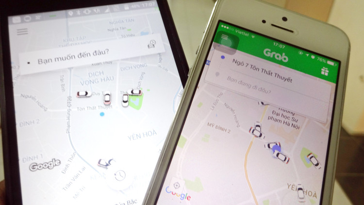 Các DN taxi truyền thống không cạnh tranh được với Uber, Grab còn vì phải chịu gánh nặng chi phí đầu tư vào thủ tục hành chính chứ không hẳn là do lỗi của Uber hay Grab