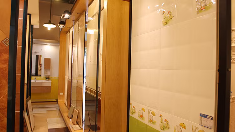 Công ty CP Gạch men Cosevco chủ yếu hoạt động trong lĩnh vực sản xuất và kinh doanh các loại gạch ốp, gạch lát và các sản phẩm ceramic. Ảnh: Tường Lâm