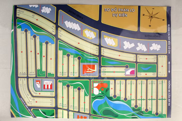 Dù chưa đâu vào đâu nhưng Công ty Cổ phần Địa ốc Alibaba bản đã vẽ sơ đồ phân lô dự kiến để bán.