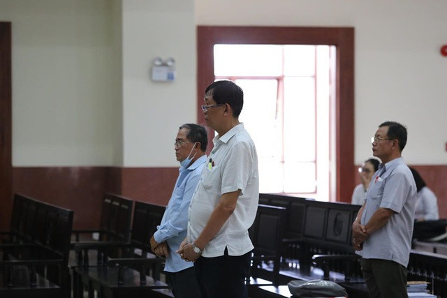 Các bị cáo tại tòa.