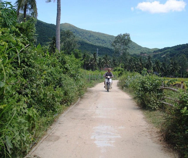 Đường bê tông nông thôn ở xã Mỹ Hòa