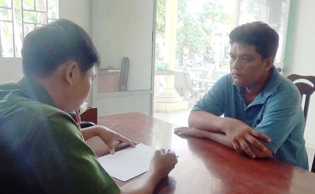 Đối tượng Huỳnh Văn Tùng tại cơ quan công an