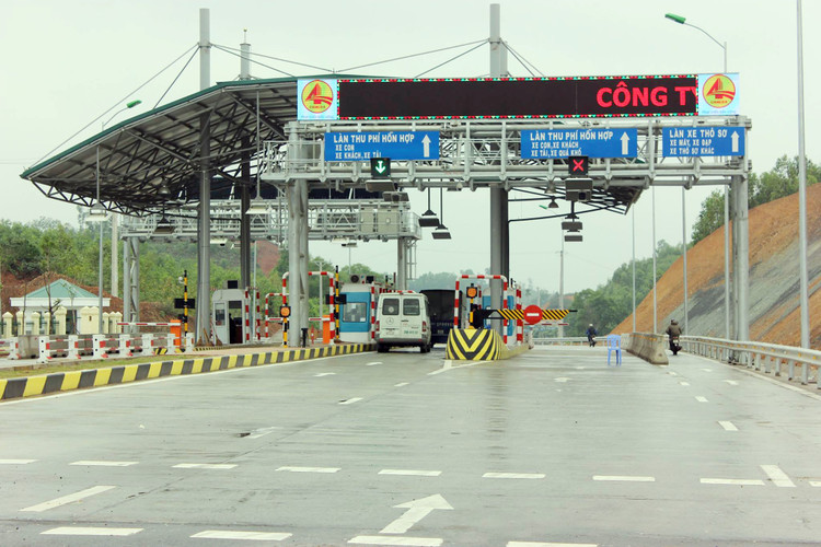 Sau 6 tháng vận hành thu phí tại 1 trạm, doanh thu chỉ đạt khoảng 13 tỷ đồng