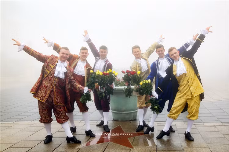 8/3 vui tưng bừng tại Bà Nà Hills