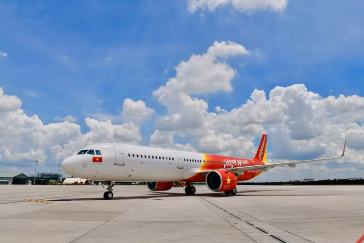 Vietjet ngừng khai thác 2 chuyến bay do ảnh hưởng của bão số 2 (Mun)