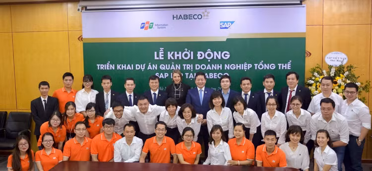 Ban lãnh đạo và tập thể đội dự án HABECO và FPT IS quyết tâm triển khai dự án thành công và hiệu quả