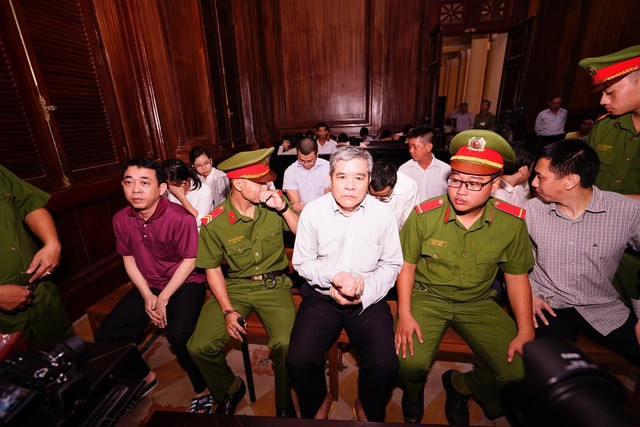 Các bị cáo tại tòa.