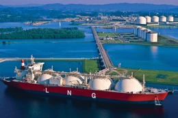 Việc bỏ nội dung liên quan đến kinh nghiệm thực hiện dự án tương tự nhằm thu hút thêm nhà đầu tư vào lĩnh vực năng lượng. Ảnh: Tiên Giang