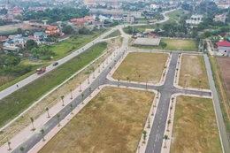 Nửa đầu năm 2025, số thu tiền sử dụng đất tăng gấp 2,6 lần so với cùng kỳ năm 2024. Ảnh: Tiên Giang