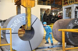 Doanh nghiệp nhà nước sẽ phải hoạt động theo nguyên tắc thị trường, cạnh tranh bình đẳng với các khu vực khác. Ảnh: Hoàng Anh