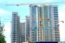Việc thu hút nhà thầu xây dựng nước ngoài có công nghệ hiện đại, kỹ thuật tiên tiến giúp nâng cao chất lượng công trình. Ảnh: Lê Tiên