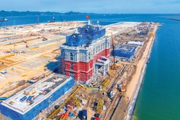 Dự án đầu tư phát triển hạ tầng cảng biển là một trong những lĩnh vực dự kiến phải thực hiện chấp thuận chủ trương đầu tư. Ảnh: Đông Giang