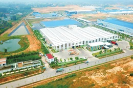 Cần khuyến khích và tạo điều kiện cho đầu tư tư nhân và đầu tư nước ngoài vào các lĩnh vực như phát điện, bất động sản công nghiệp, hạ tầng sân bay quốc tế, trung tâm logistics và cảng biển mang tầm quốc tế. Ảnh: Lê Tiên