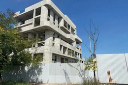 Gói thầu xây lắp thuộc Dự án Trung tâm công nghệ thông tin TP. Huế chuẩn bị được đấu thầu lại sau khi nhà thầu bỏ dở thi công. Ảnh: Hà Minh