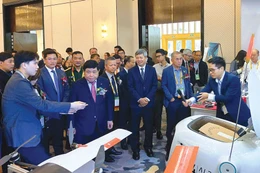 SemiExpo Việt Nam 2025 quy tụ hơn 200 gian hàng của các đối tác công nghệ hàng đầu thế giới. Ảnh: Hoàng Vương