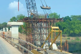 Gói thầu số 07 thuộc Dự án Đầu tư xây dựng cầu Kẻ Nính (Nghệ An) đã tìm được nhà thầu thi công. Ảnh: Lê Chiến