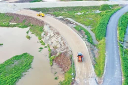 Gói thầu số 03 thuộc Dự án Đường từ nút giao Đông Xuân đi TP. Thanh Hóa, đoạn Đông Thanh - Đông Tiến bị hủy thầu từ tháng 5/2025, đến nay chưa mời thầu lại. Ảnh minh họa: Lê Thắng