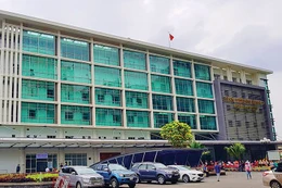 Gói thầu Xây lắp thuộc Dự án Xây dựng mới Khối bệnh nhiệt đới và nghiên cứu Bệnh viện Nhi đồng 2 (TP.HCM) có giá 543,6 tỷ đồng. Ảnh: Giang Phương