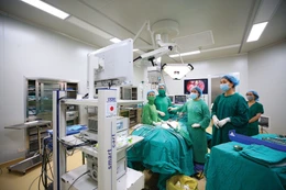 Những quy định mới tại Luật Đấu thầu giúp các bệnh viện dễ dàng tiếp cận được vật tư, thiết bị y tế tiên tiến, hiện đại để phục vụ nhu cầu khám chữa bệnh. Ảnh: Lê Tiên