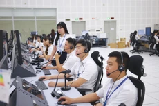 Kiểm soát không lưu điều hành bay tại Trung tâm Kiểm soát không lưu (ATCC) Hồ Chí Minh