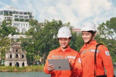 Số hóa toàn diện quy trình kinh doanh và dịch vụ khách hàng