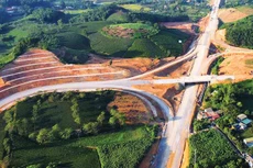 Các gói thầu được chỉ định thầu đều là các công trình thực hiện theo lệnh xây dựng khẩn cấp, công trình cần đẩy nhanh tiến độ thực hiện… Ảnh: Tùng Nguyễn