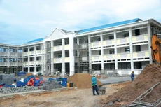 Gói thầu số 9 Xây lắp Trường Tiểu học Quang Vinh vừa được mở thầu với 1 nhà thầu nộp hồ sơ dự thầu. Minh họa: Nhã Chi