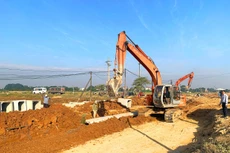 Chính phủ yêu cầu các bộ, cơ quan, địa phương tập trung xây dựng kế hoạch đầu tư công trung hạn giai đoạn 2026 - 2030 có trọng tâm, trọng điểm, không dàn trải. Ảnh: Lê Tiên