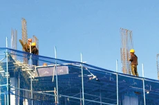 Nhiều kỹ sư bỗng dưng trở thành chỉ huy trưởng công trình trăm tỷ mà không hay biết. Minh họa: Nhã Chi