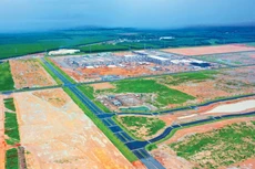 Luật Đầu tư được sửa đổi theo hướng tăng cường phân cấp thẩm quyền chấp thuận chủ trương đầu tư để tiết kiệm thời gian thực hiện dự án đầu tư kinh doanh. Ảnh: Gia Khoa