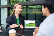 Bộ Tài chính đề xuất giảm ít nhất 30% thời gian giải quyết thủ tục hành chính, 30% chi phí tuân thủ thủ tục hành chính trong hoạt động kinh doanh bảo hiểm. Ảnh minh họa: Thu Hằng