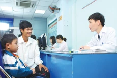 Dự thảo Sửa đổi Luật Thuế thu nhập cá nhân (sửa đổi) bổ sung quy định cho phép người nộp thuế được khấu trừ trước khi tính thuế một số khoản chi phí liên quan tới giáo dục - đào tạo và y tế bên cạnh các khoản giảm trừ gia cảnh hiện hành. Ảnh: Thanh Hải