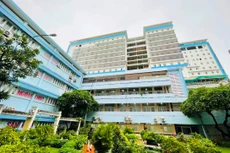 Dự án Xây dựng, thay thế khối điều trị nội trú Bệnh viện Nhân dân Gia Định (TP.HCM) chậm tiến độ hơn 3 năm so với kế hoạch. Ảnh: Duy Tính