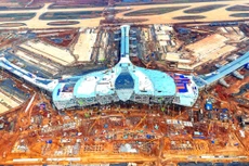 Các nhà thầu tổ chức thi công “3 ca 4 kíp” xuyên lễ Quốc khánh để hoàn thành Cảng hàng không quốc tế Long Thành trong năm 2025. Ảnh: Tùng Phạm