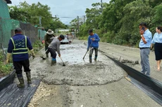 Có dự án là công trình giao thông nhưng chủ đầu tư xác định gói thầu xây lắp gồm tổ hợp nhiều công trình. Ảnh minh họa: Trần Vũ